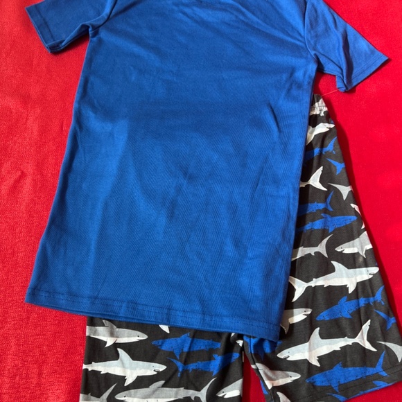 ‼️Children’s Place Short And Short Sleeve PJ Set‼️ - Picture 3 of 3